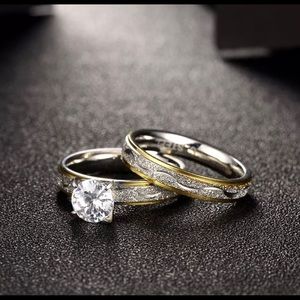 Ladies 2 Pc CZ Titanium bridal Ring Set